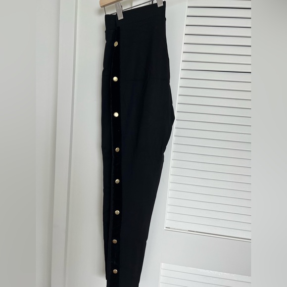 Very elegant gold studded leggings - Picture 2 of 4